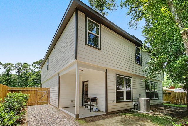 12164 Maverick Drive, Willis, TX 77378