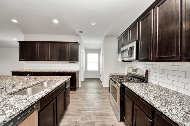 8302 Rose Petals Lane, Rosharon, TX 77583
