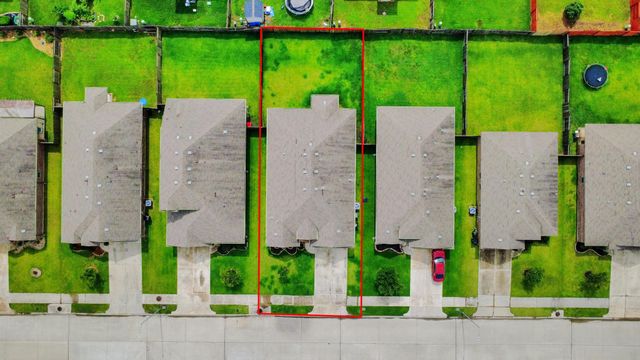 8302 Rose Petals Lane, Rosharon, TX 77583
