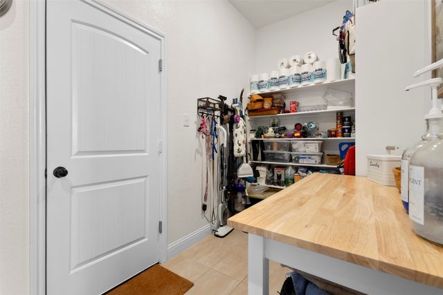 221 Prairie Dog Drive, Godley, TX 76044