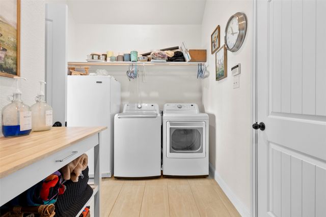 221 Prairie Dog Drive, Godley, TX 76044