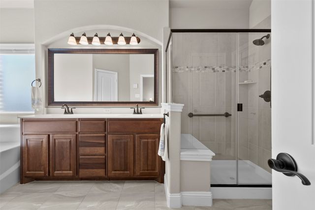 221 Prairie Dog Drive, Godley, TX 76044