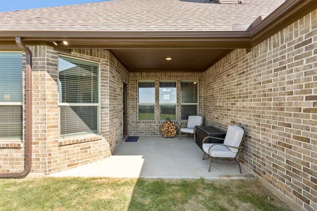 221 Prairie Dog Drive, Godley, TX 76044