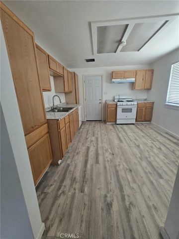 1901 Vineyard, Barstow, CA 92311