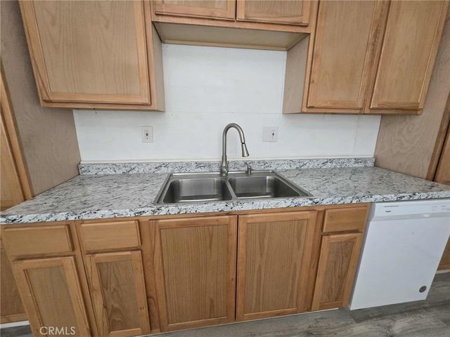 1901 Vineyard, Barstow, CA 92311
