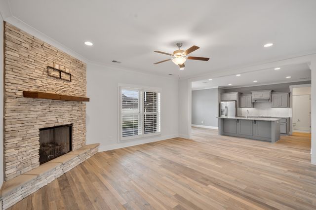 2807 Ella Louise Ln, Murfreesboro, TN 37130