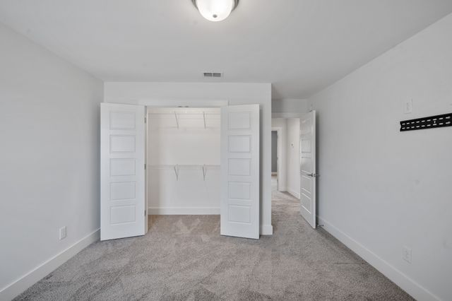 2807 Ella Louise Ln, Murfreesboro, TN 37130