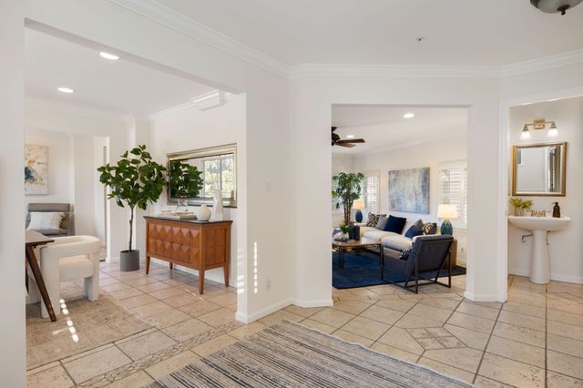 5668 Buena Vista Ave, Oakland, CA 94618