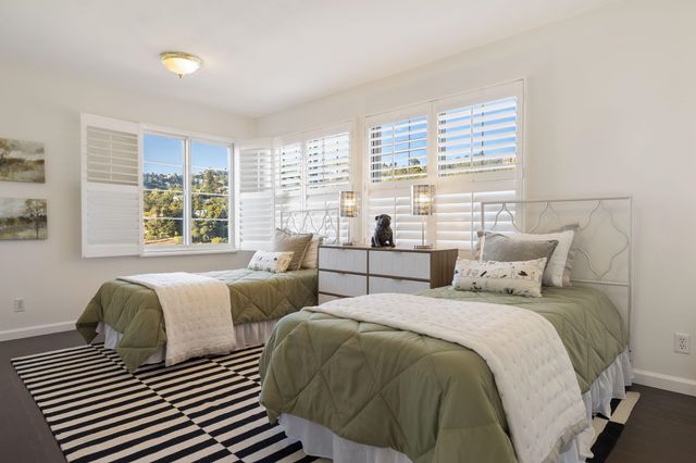 5668 Buena Vista Ave, Oakland, CA 94618