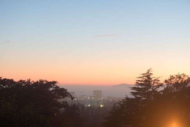 5668 Buena Vista Ave, Oakland, CA 94618