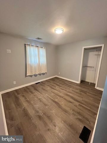 342 CRESSMONT AVE, Blackwood, NJ 08012