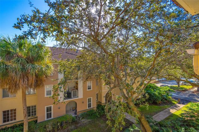 2457 Centergate Dr 306, Miramar, FL 33025