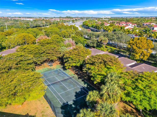 2457 Centergate Dr 306, Miramar, FL 33025