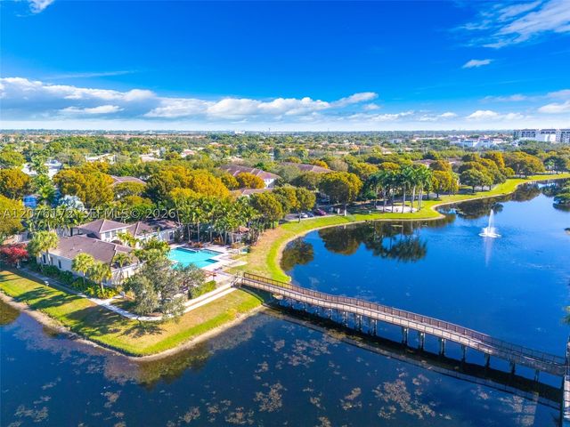 2457 Centergate Dr 306, Miramar, FL 33025