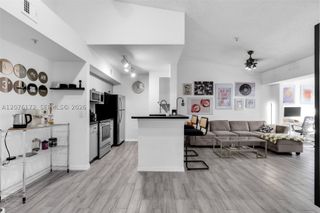 2457 Centergate Dr 306, Miramar, FL 33025