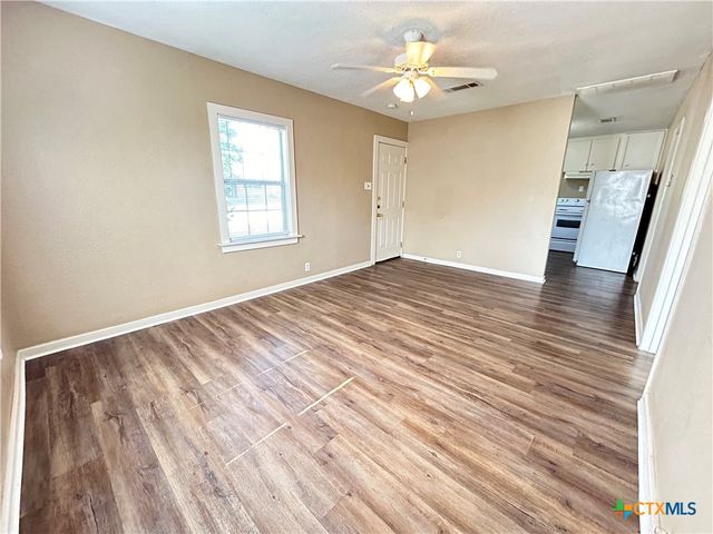 1003 Magnolia Street, Belton, TX 76513
