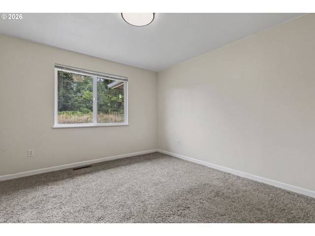 38325 SCRAVEL HILL Rd Ne, Albany, OR 97322