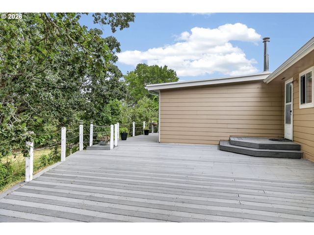 38325 SCRAVEL HILL Rd Ne, Albany, OR 97322