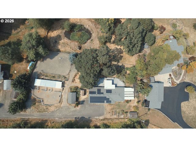38325 SCRAVEL HILL Rd Ne, Albany, OR 97322