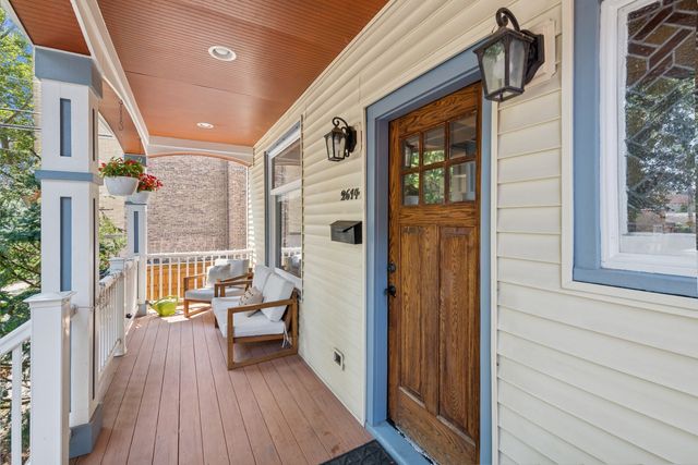 2614 N St Louis Avenue, Chicago, IL 60647
