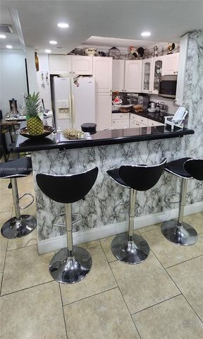 2750 NE 183rd St 1701, Aventura, FL 33160