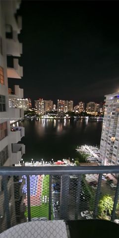 2750 NE 183rd St 1701, Aventura, FL 33160