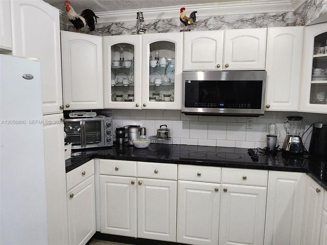 2750 NE 183rd St 1701, Aventura, FL 33160