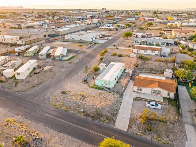 1368 Zircon Avenue, Bullhead City, AZ 86442