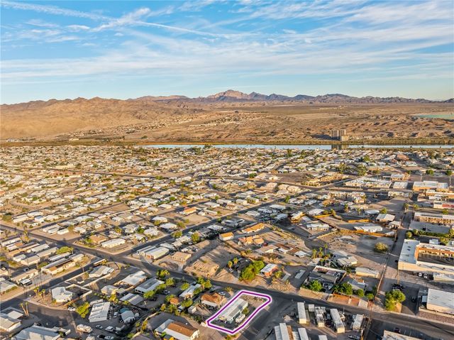 1368 Zircon Avenue, Bullhead City, AZ 86442