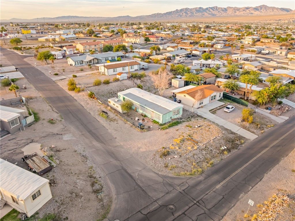 1368 Zircon Avenue, Bullhead City, AZ 86442