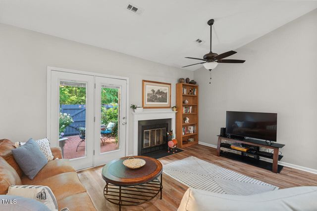 35 Stonewall Way, Durham, NC 27704