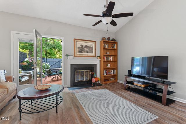 35 Stonewall Way, Durham, NC 27704