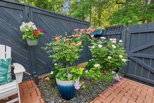 35 Stonewall Way, Durham, NC 27704