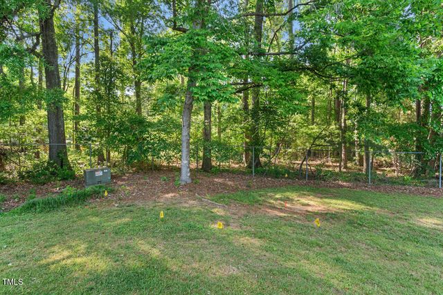 35 Stonewall Way, Durham, NC 27704