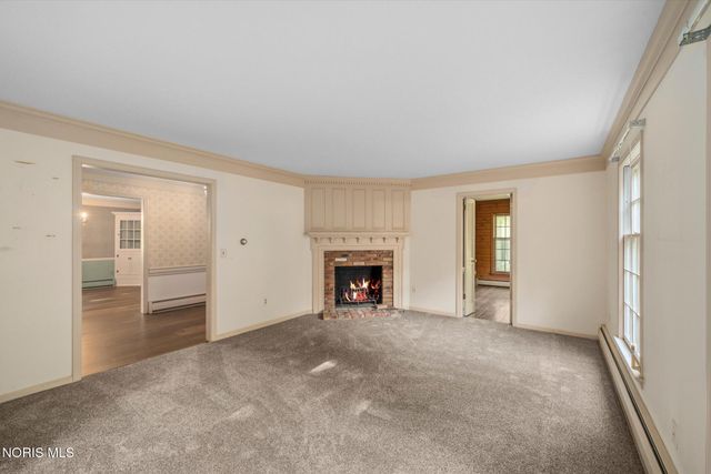 42 Back Bay Road, Bowling Green, OH 43402