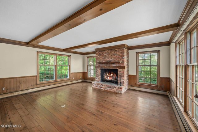 42 Back Bay Road, Bowling Green, OH 43402