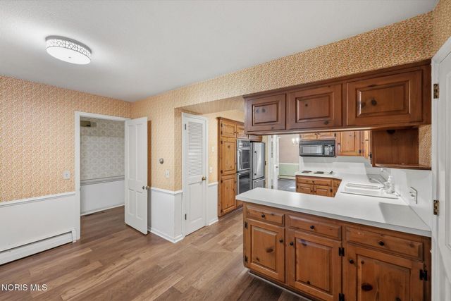 42 Back Bay Road, Bowling Green, OH 43402