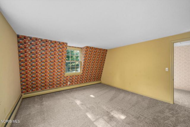 42 Back Bay Road, Bowling Green, OH 43402