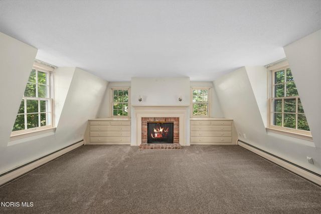 42 Back Bay Road, Bowling Green, OH 43402