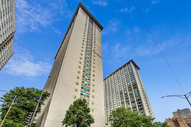 3600 N Lake Shore Drive 1701, Chicago, IL 60613