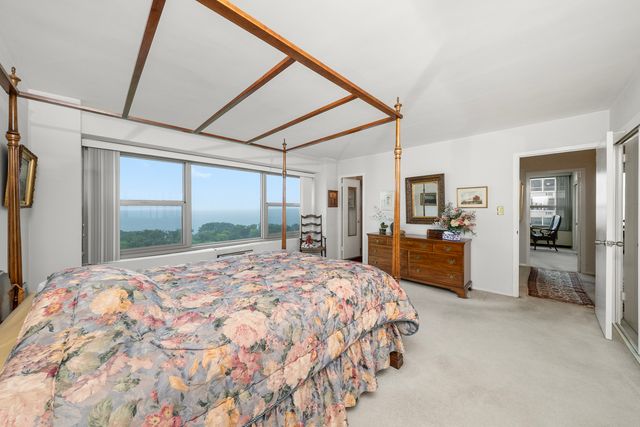 3600 N Lake Shore Drive 1701, Chicago, IL 60613