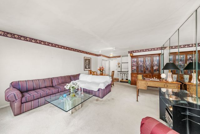 3600 N Lake Shore Drive 1701, Chicago, IL 60613