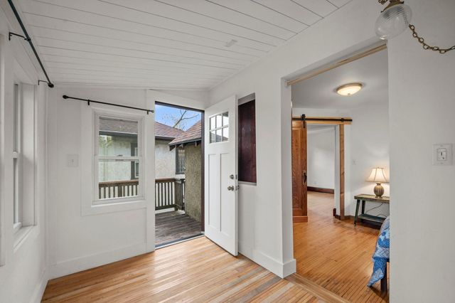 194 Logan Avenue N, Minneapolis, MN 55405