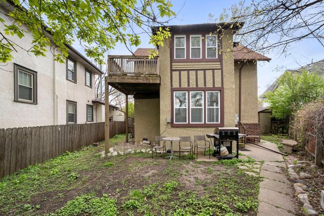 194 Logan Avenue N, Minneapolis, MN 55405