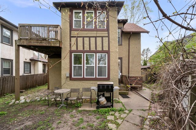 194 Logan Avenue N, Minneapolis, MN 55405