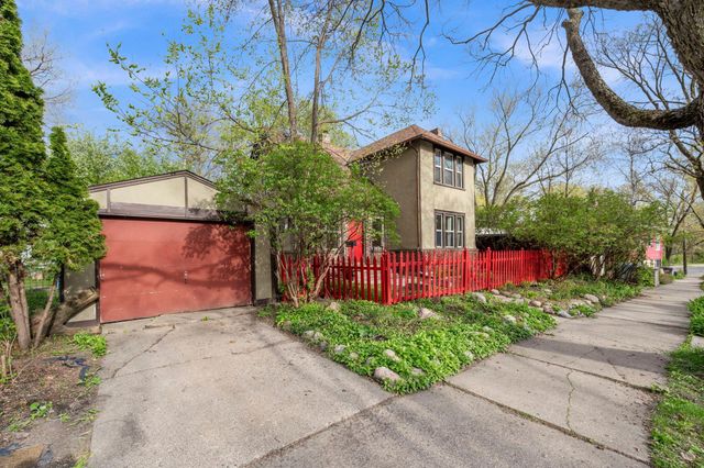 194 Logan Avenue N, Minneapolis, MN 55405