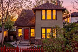 194 Logan Avenue N, Minneapolis, MN 55405