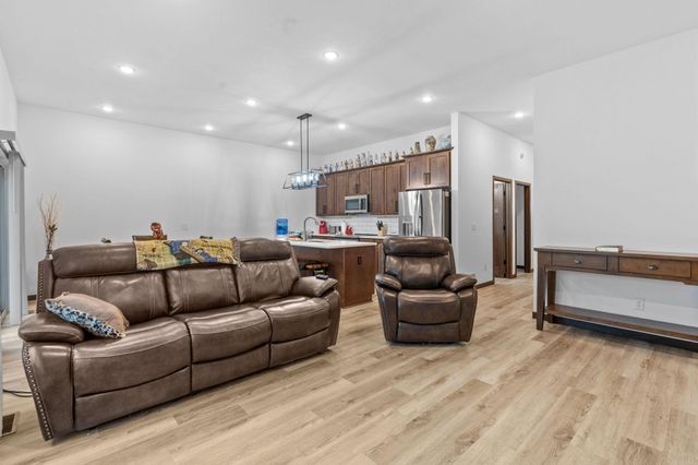 20197 Prairie Drive, Big Lake, MN 55309