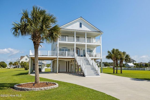 240 Live Oak Road, Newport, NC 28570