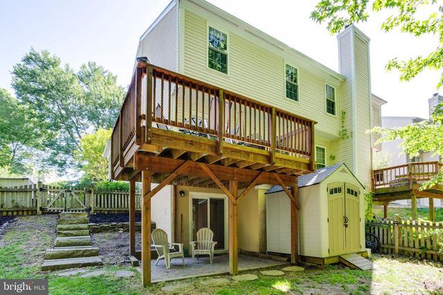 10582 REEDS LANDING CIR, Burke, VA 22015